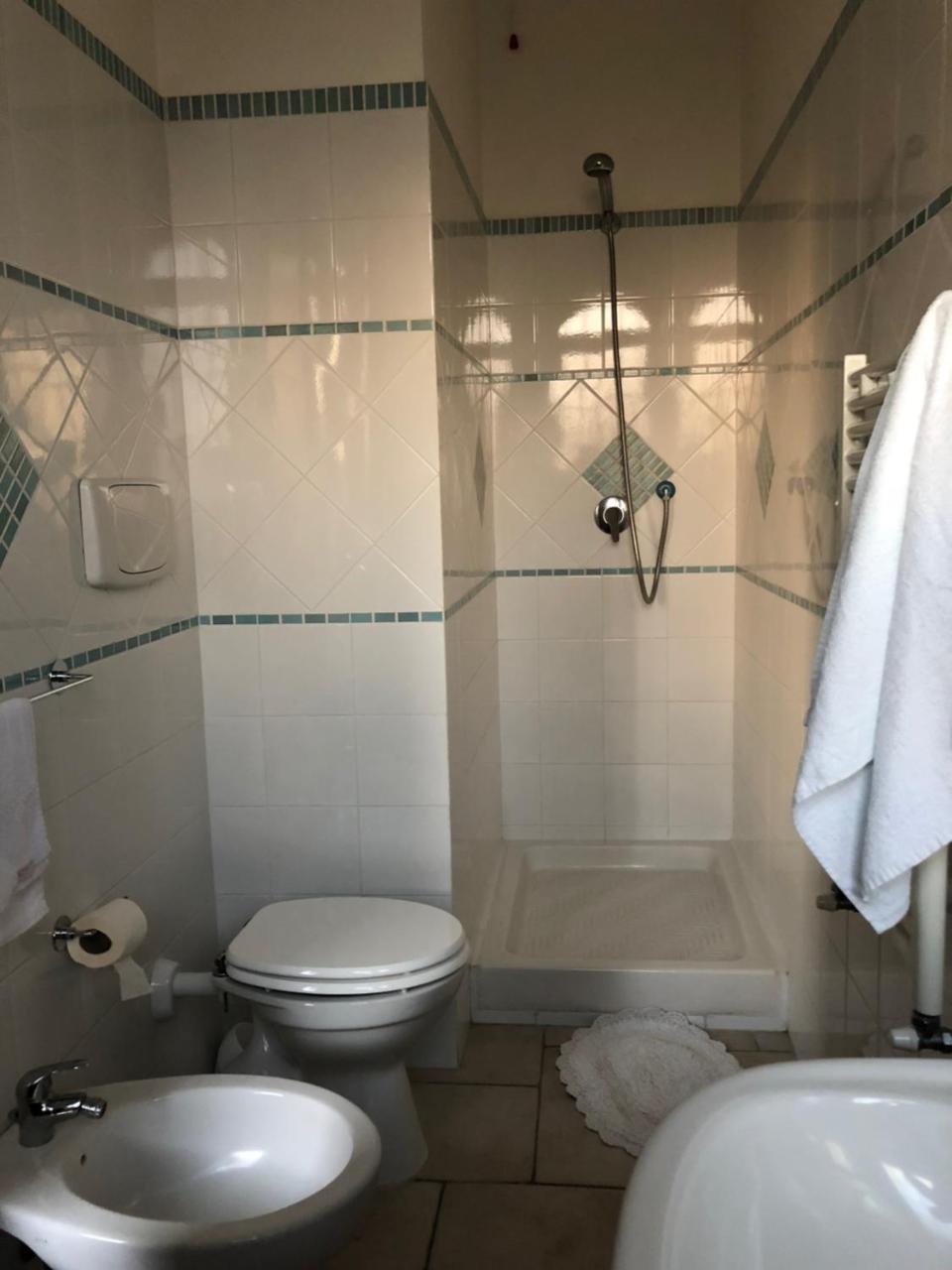 Agriturismo "Lo Zafferano" アプリーリア エクステリア 写真